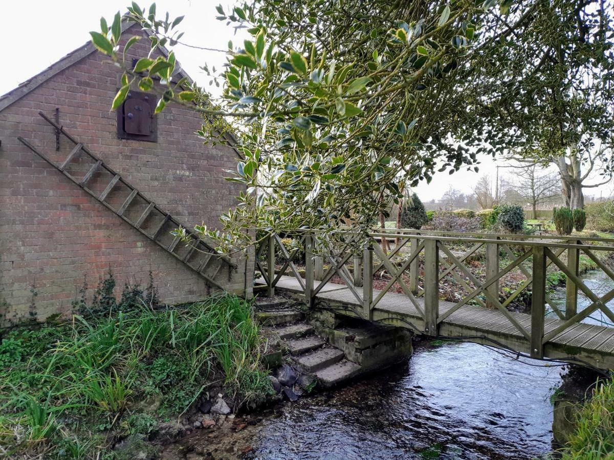 Отель Sculthorpe Mill Факенхем Экстерьер фото